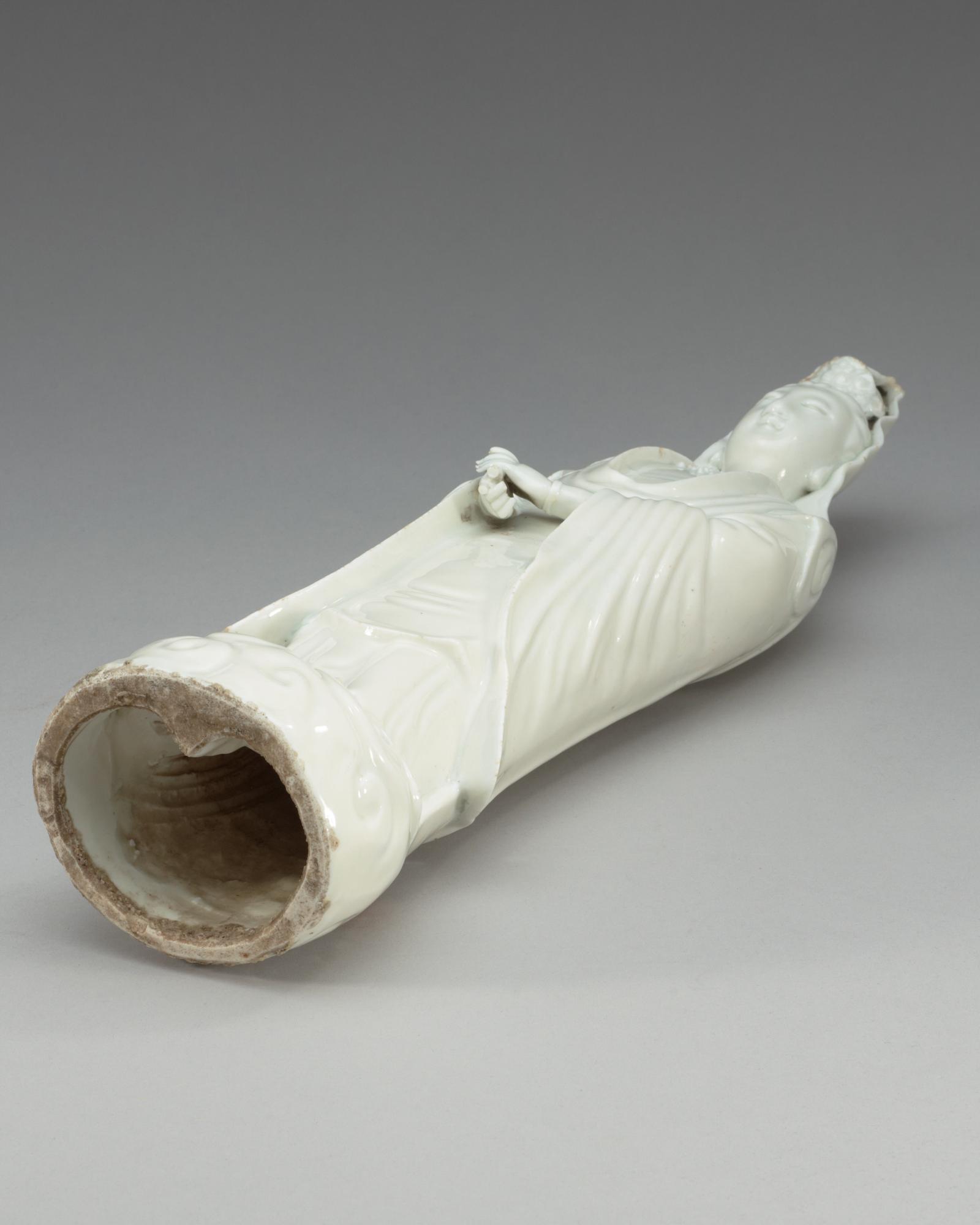GUANYIN, blanc de chine. Qing dynastin (1644-1912).