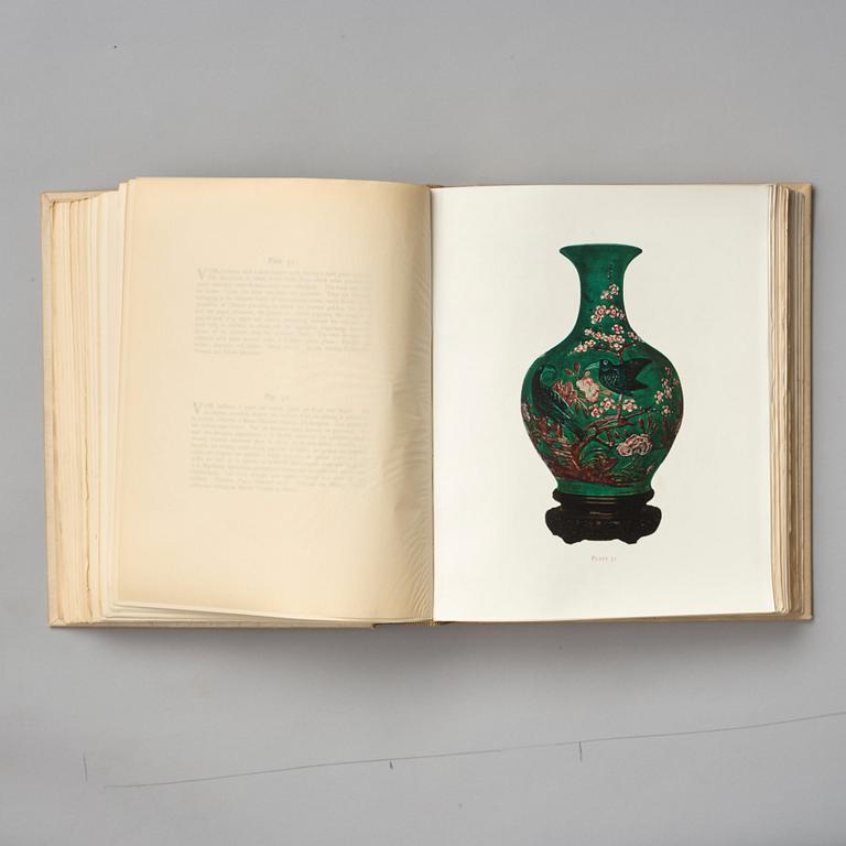 Edgar Gorer & J. F. Blacker, "Chinese Porcelain and Hardstones". Publ. Bernhard Quartich, London 1911.