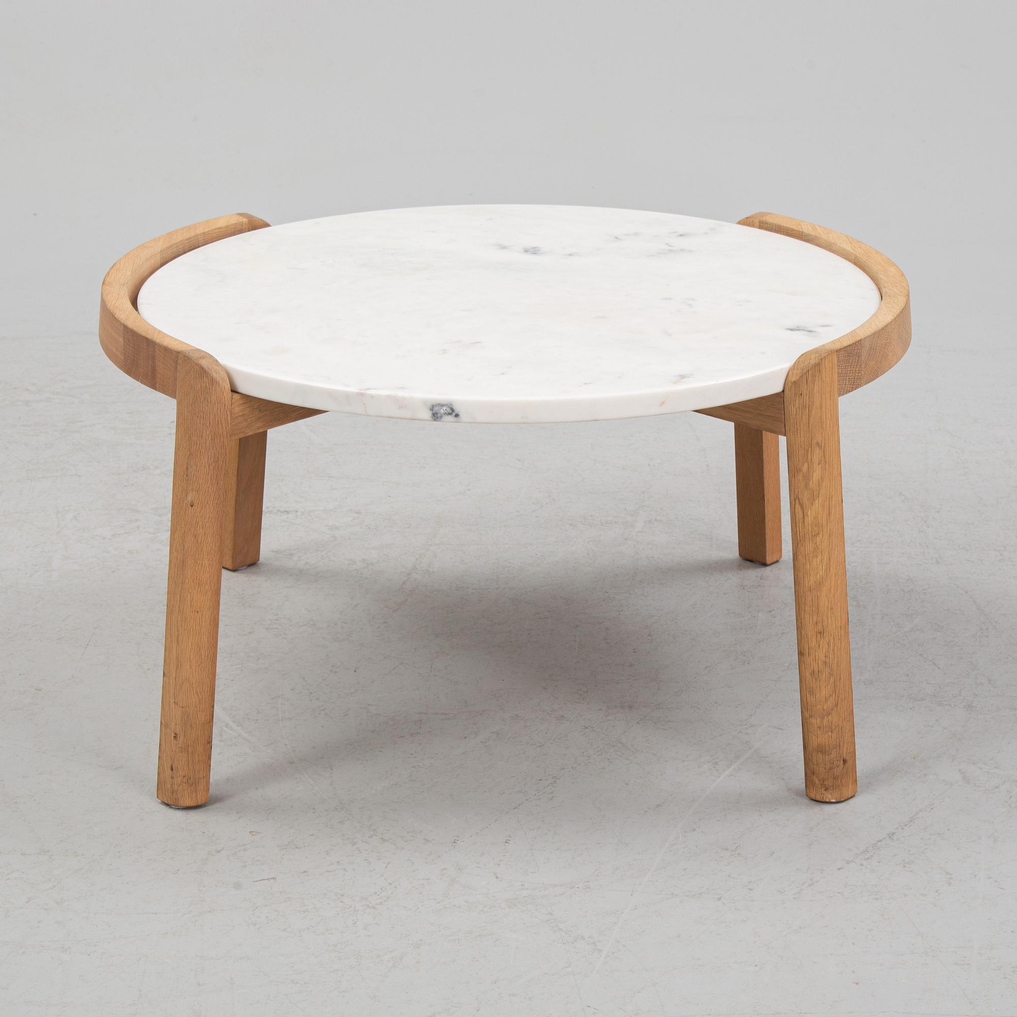 A "Bolia Mix" coffee table bu STudio Gud for Bolia, Danmark.