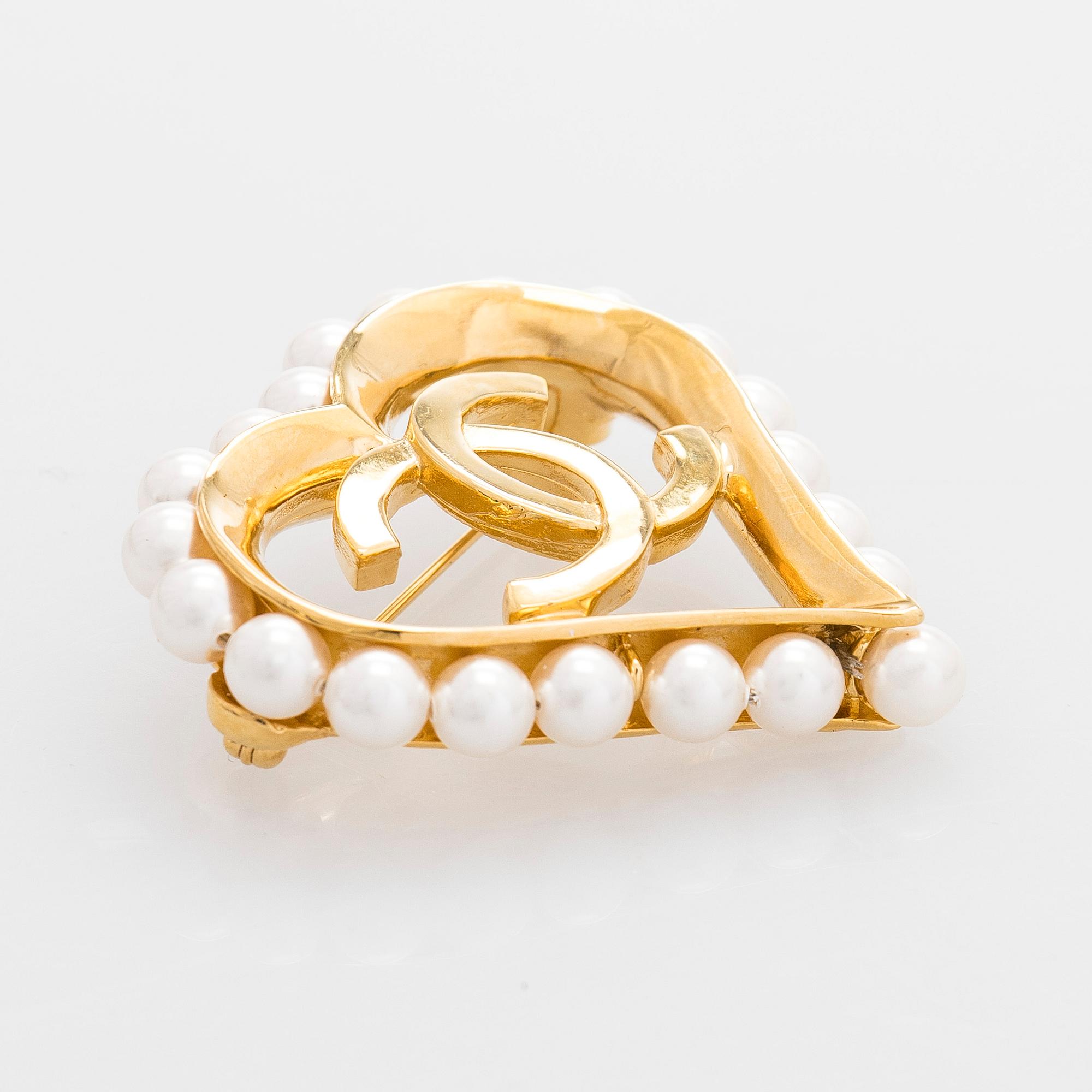 Chanel, brooch, 2019.