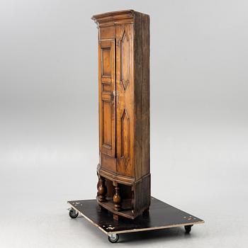 Hörnskåp, barock, 1700-tal.