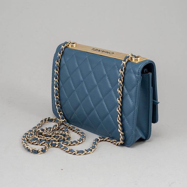 CHANEL, "Wallet on chain", 2016-2017.