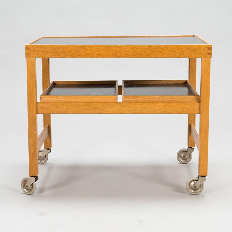 Olavi Hänninen, a 1960s tea trolley for HMN Huonekalu Mikko Nupponen, Lahti, Finland.