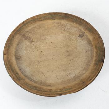 Wooden plates and wooden dishes, 7 pcs, folk art, 19th century.