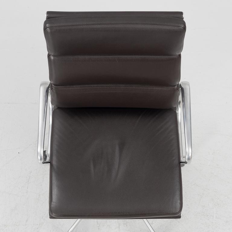 Charles & Ray Eames,.