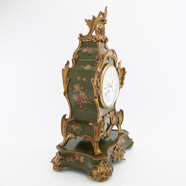 Console clock Louis XV style, first half of the 20th century.