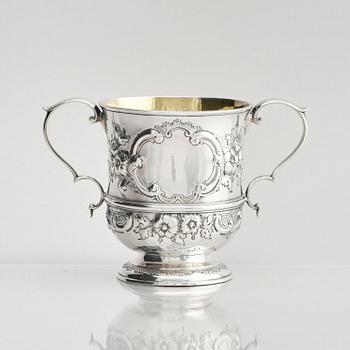 A parcel gilt silver cup, mark of Philippe Le Vavasseur Dit Durell, Jersey circa 1740.