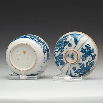 A blue and white jar with cover, Qing dynasty, Kangxi (1662-1722).