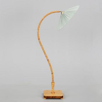 GOLVLAMPA, 1940-tal.