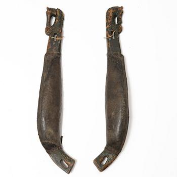 Lokor, ett par, Allmoge, Hälsingland, 1700- / tidigt 1800-tal.
