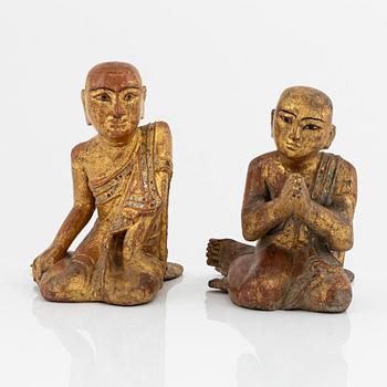 Statyetter, 2 st, trä, Thailand, 1900-tal.