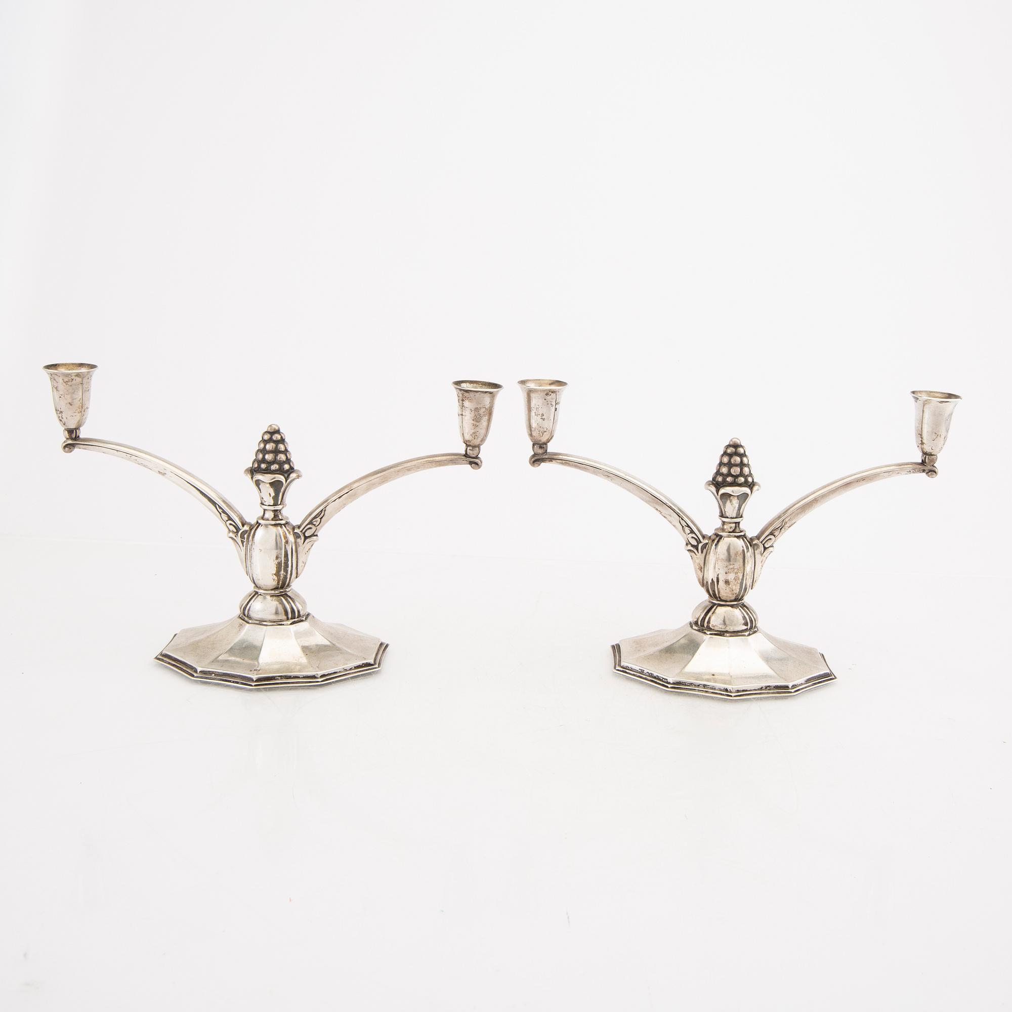 Kandelabrar ett par Jugend silver svenska importstämplar.