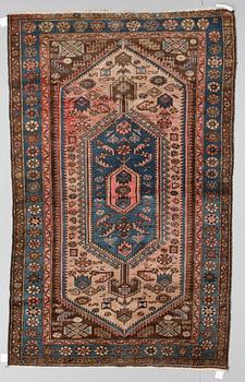 MATTA, turkmen, 1900-talets andra hälft, ca 125 x 203.