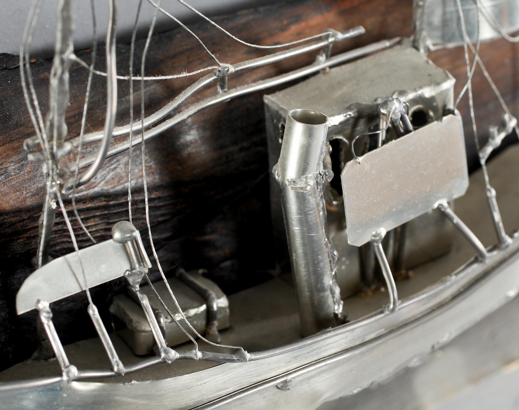 URBAN STRÖM, halvmodell, 2 st, signerade samt daterade -78 resp -76.