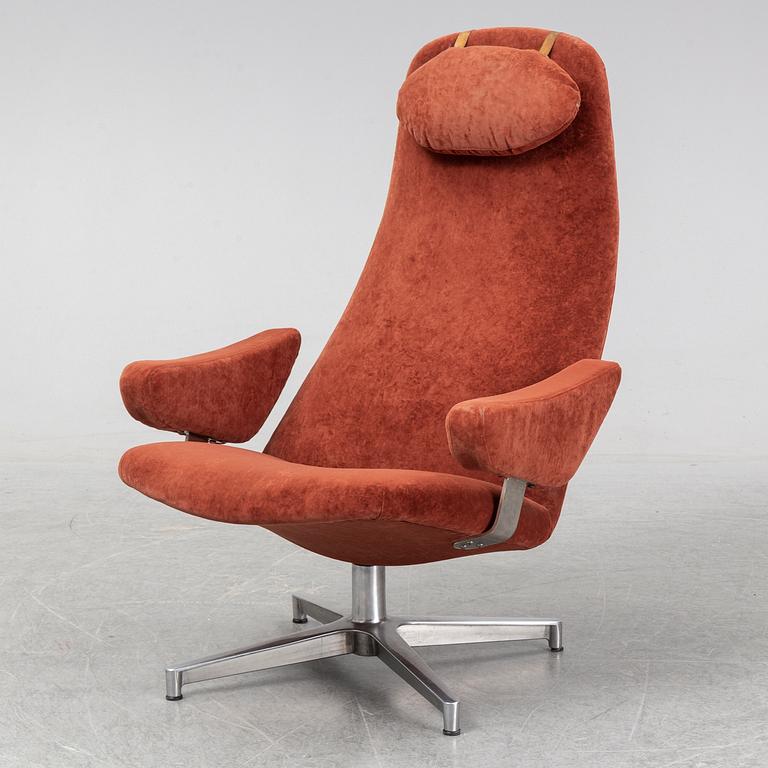 ALF SVENSSON, a 'Contourette Roto' easy chair from Dux.