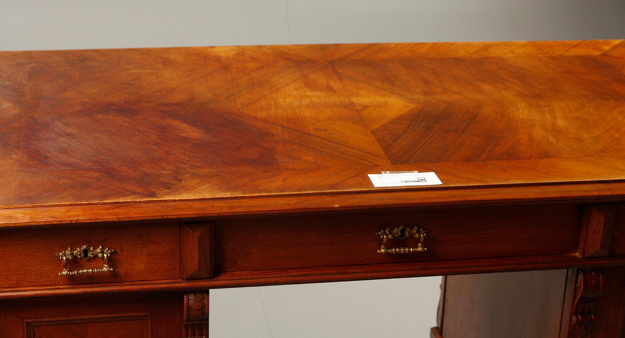 SKRIVBORD, nyrenässans, omkr 1900.