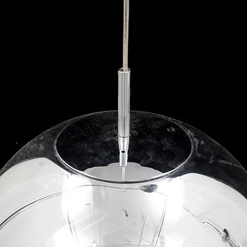 TOM DIXON, taklampa, "Mirror ball", modellen formgiven 2004.