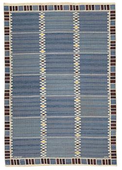 320. Barbro Nilsson, MATTO, "Salerno blå med enkel bård", flat weave, ca 248 x 167,5 cm, signed AB MMF BN.