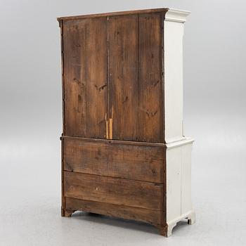 A late Gustavian cabinet, circa 1800.