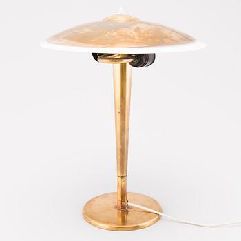 PAAVO TYNELL, A mid 20th Century model 5061 table lamp for Taito Oy.