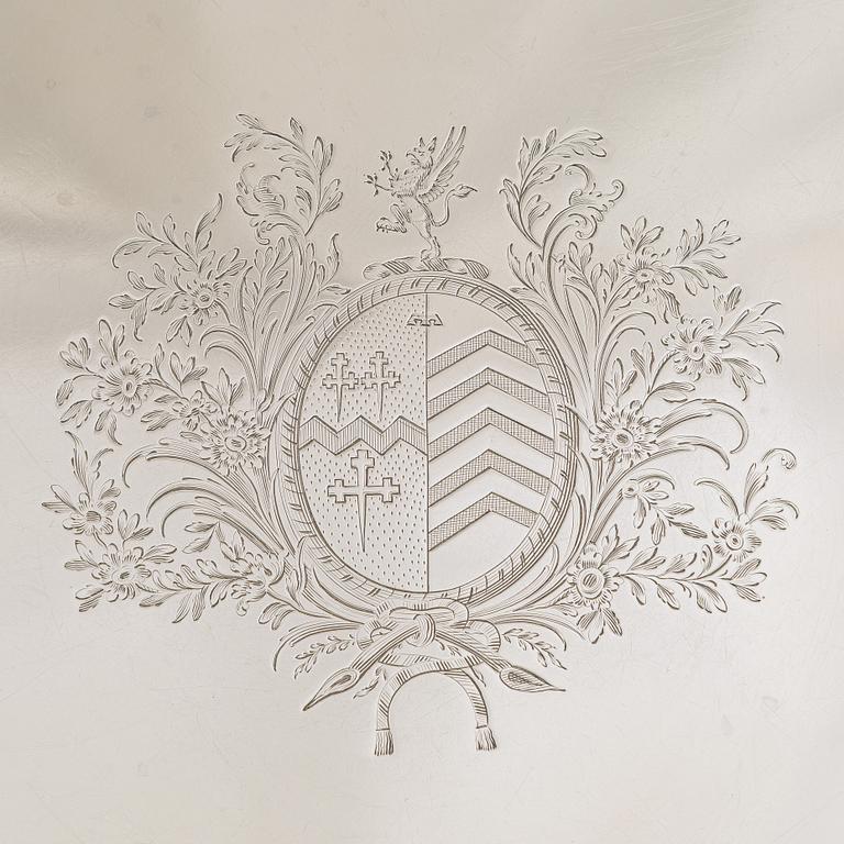 Early George III sterling silver salver, London 1769.