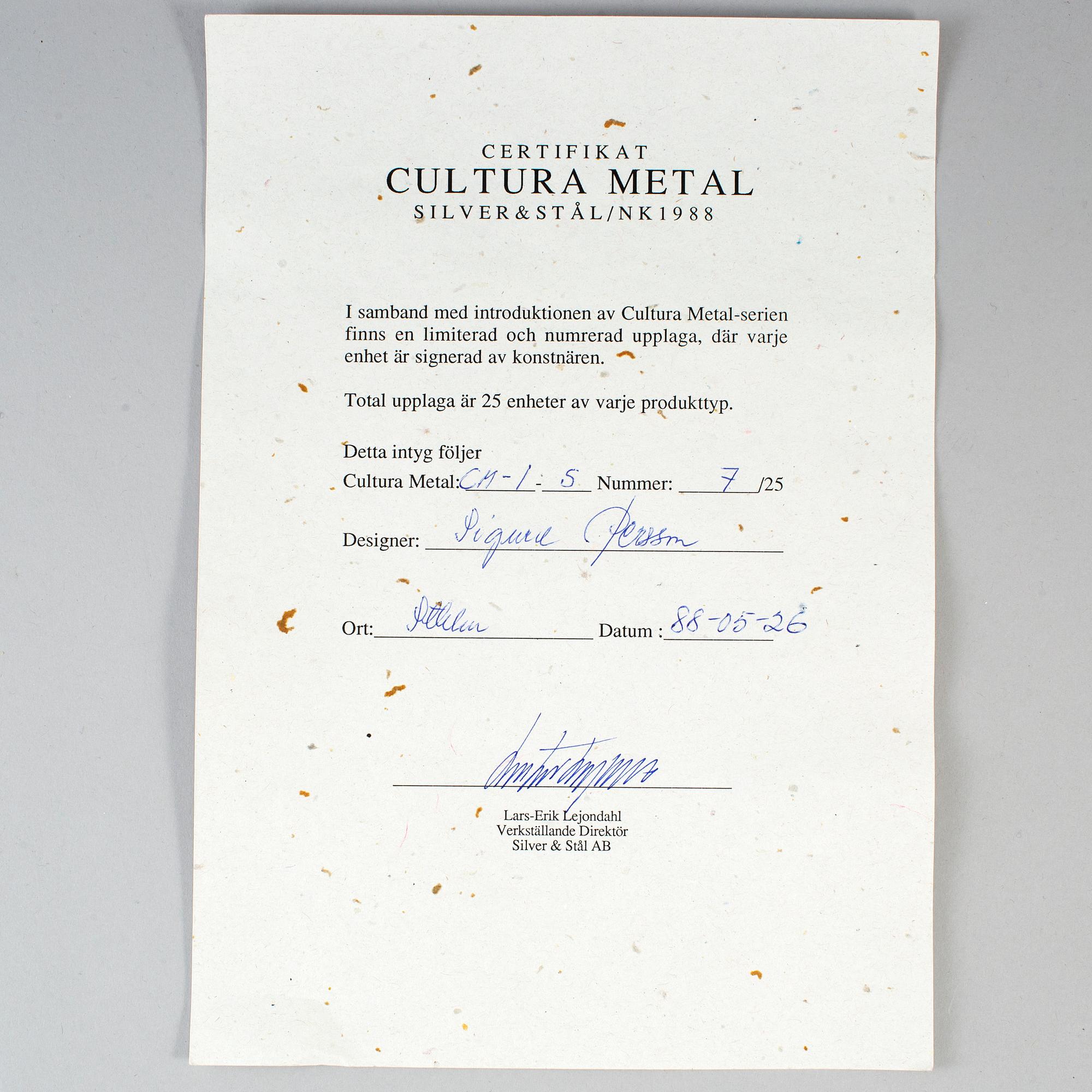 SIGURD PERSSON, two 'Cultura' plates, 1988.