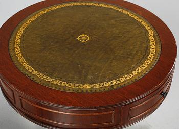 LAMPBORD, engelsk stil, 1900-talets andra hälft.