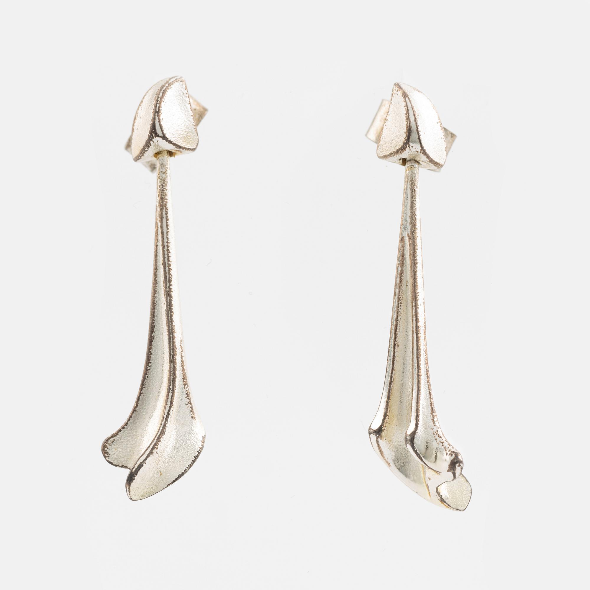 Lapponia, Smyckesset, örhängen 2 par, collier 2 st, samt  armlänk, silver.