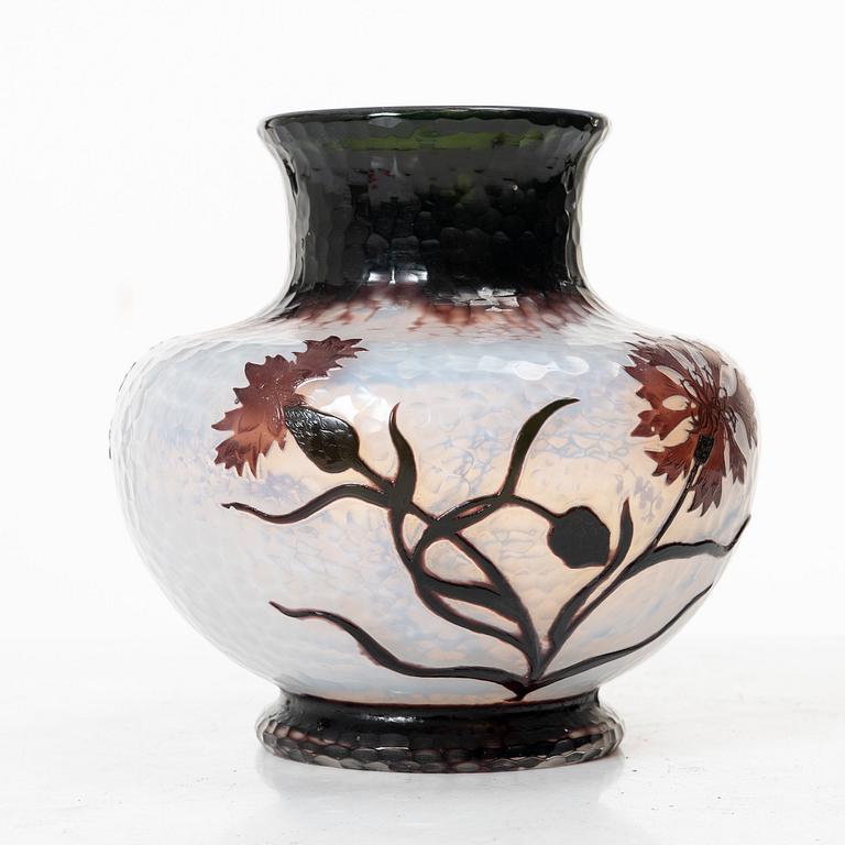 Daum Frères, an Art Nouveau vase, Nancy, France, early 20th Century.