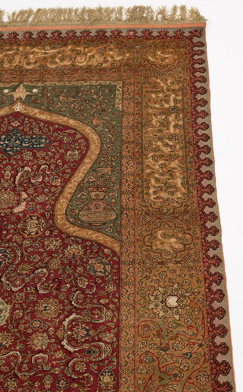 Matta, antik silke Kum Kapi med metallbroschering, Istanbul omkring 1910, "Sultan's Head Prayer" design.