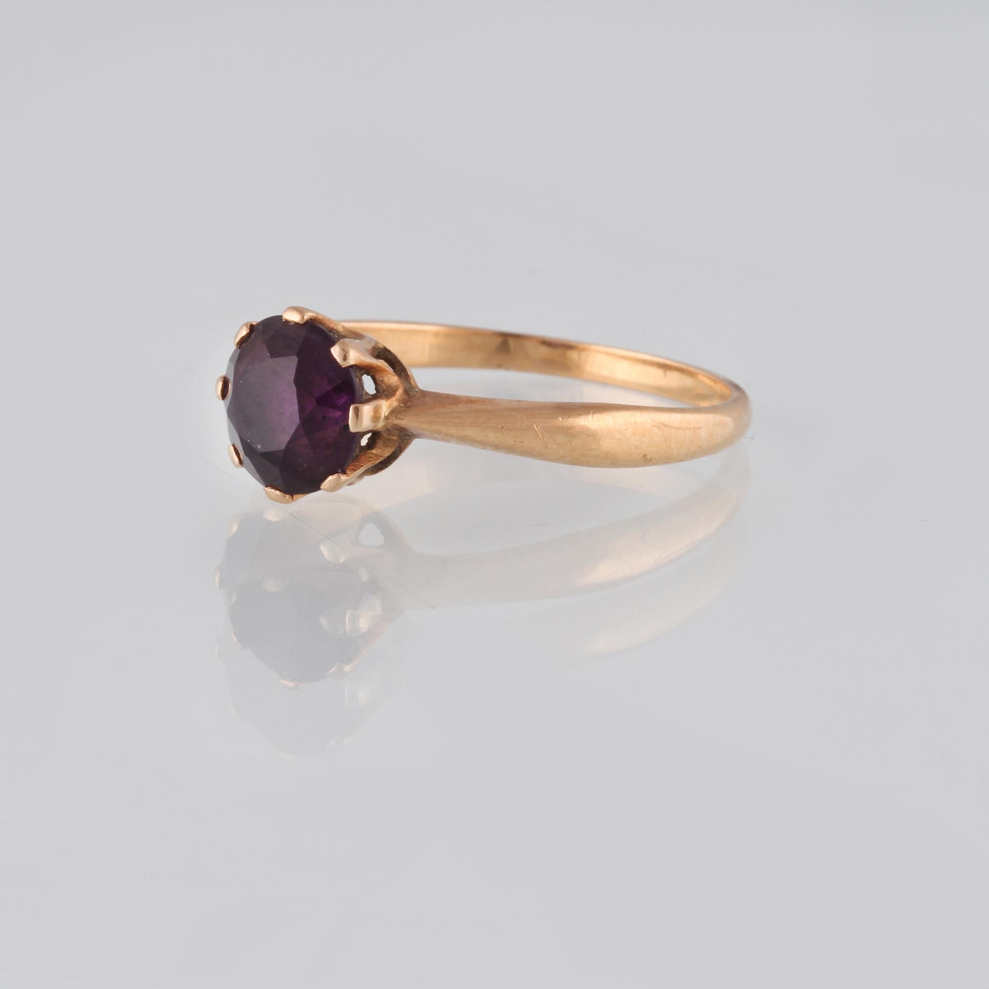 RING, 18K guld med fasettslipad ametist, kattfotstämplad. Vikt 2,6 gram.