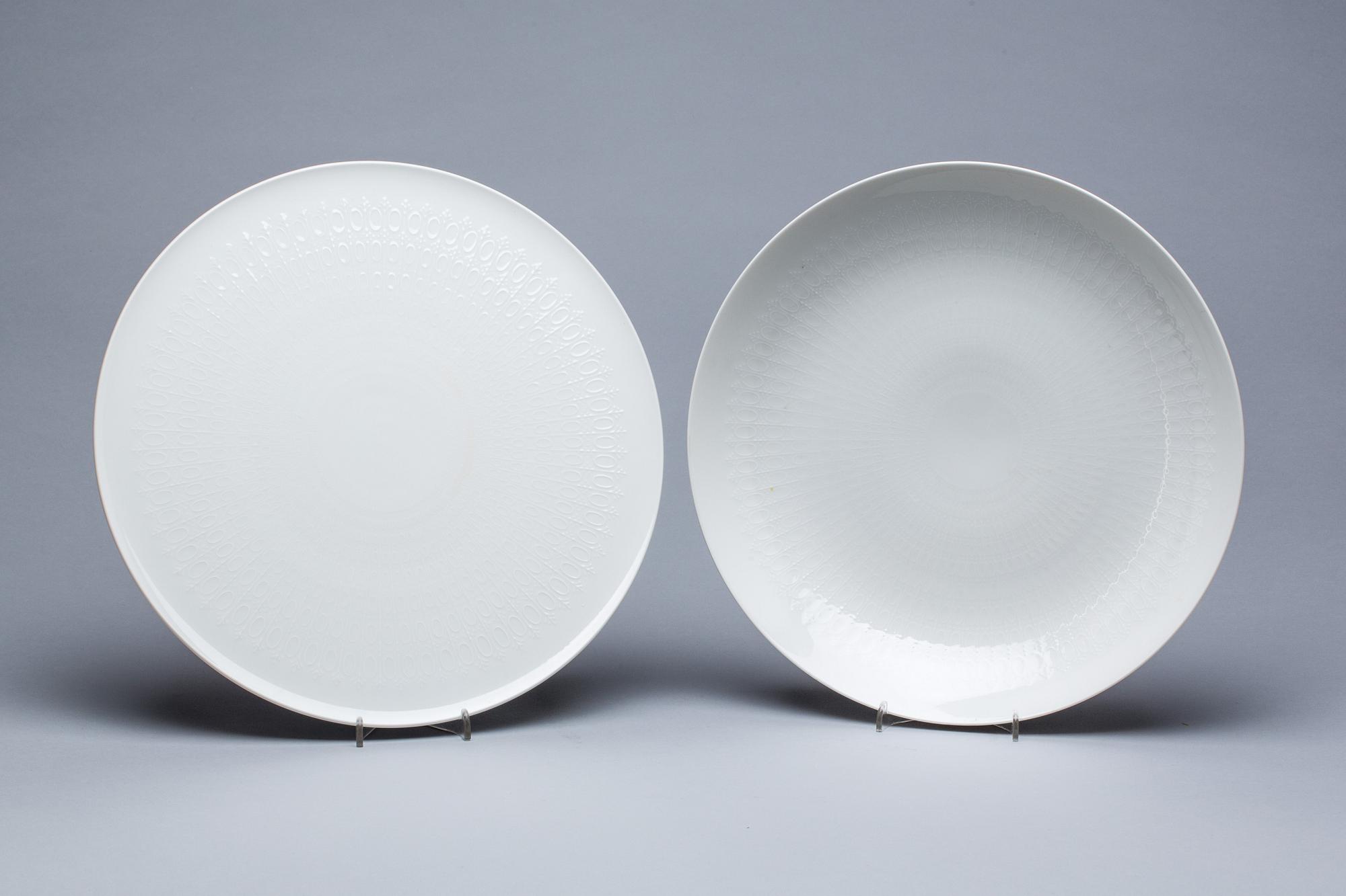 MATSERVIS, ca 89 delar, Design Björn Wiinblad för Rosenthal Studio line.