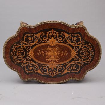 SKRIVBORD, Frankrike 1900-talets senare hälft.