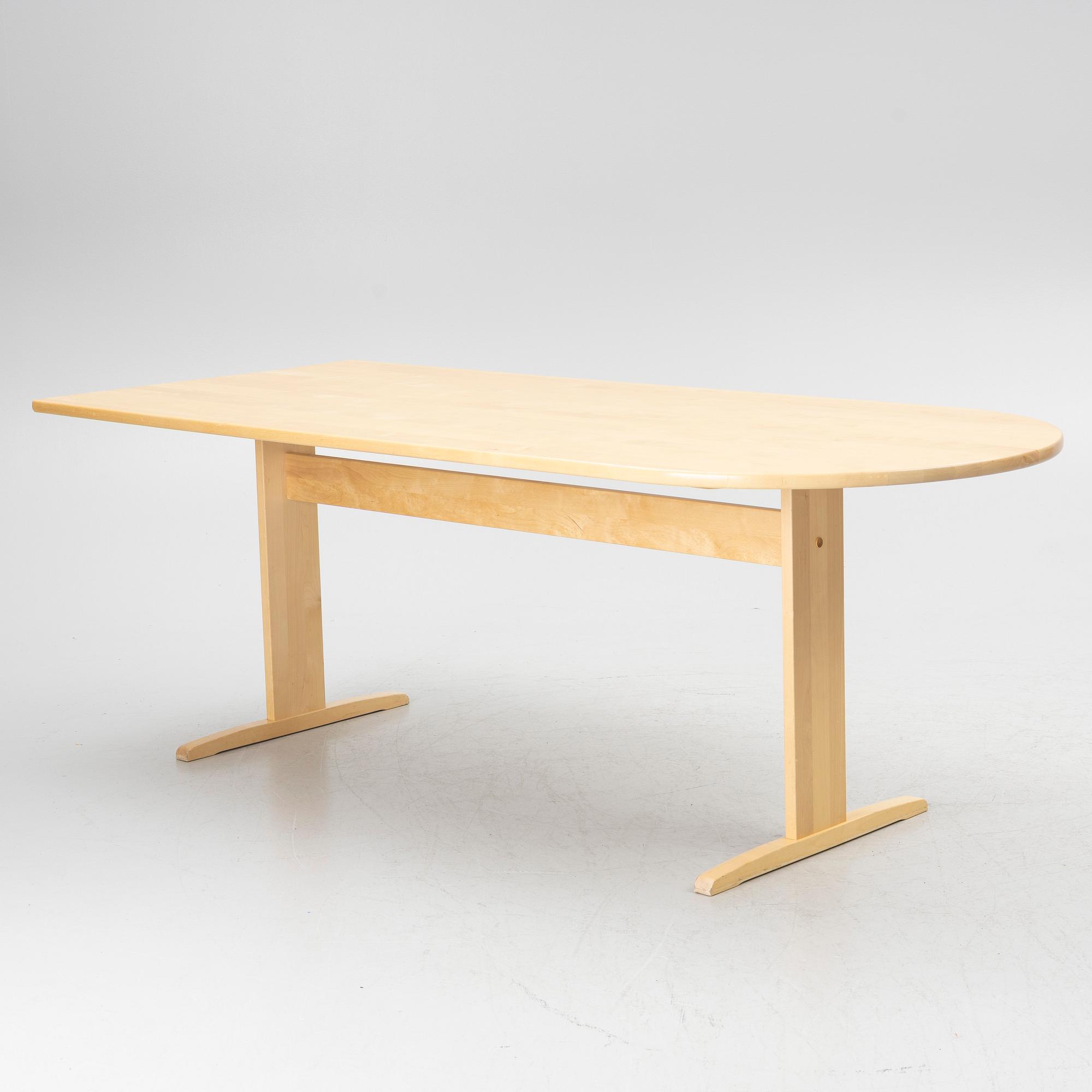 Yngve Ekström, matbord, "Björka", Stolab, 2010.