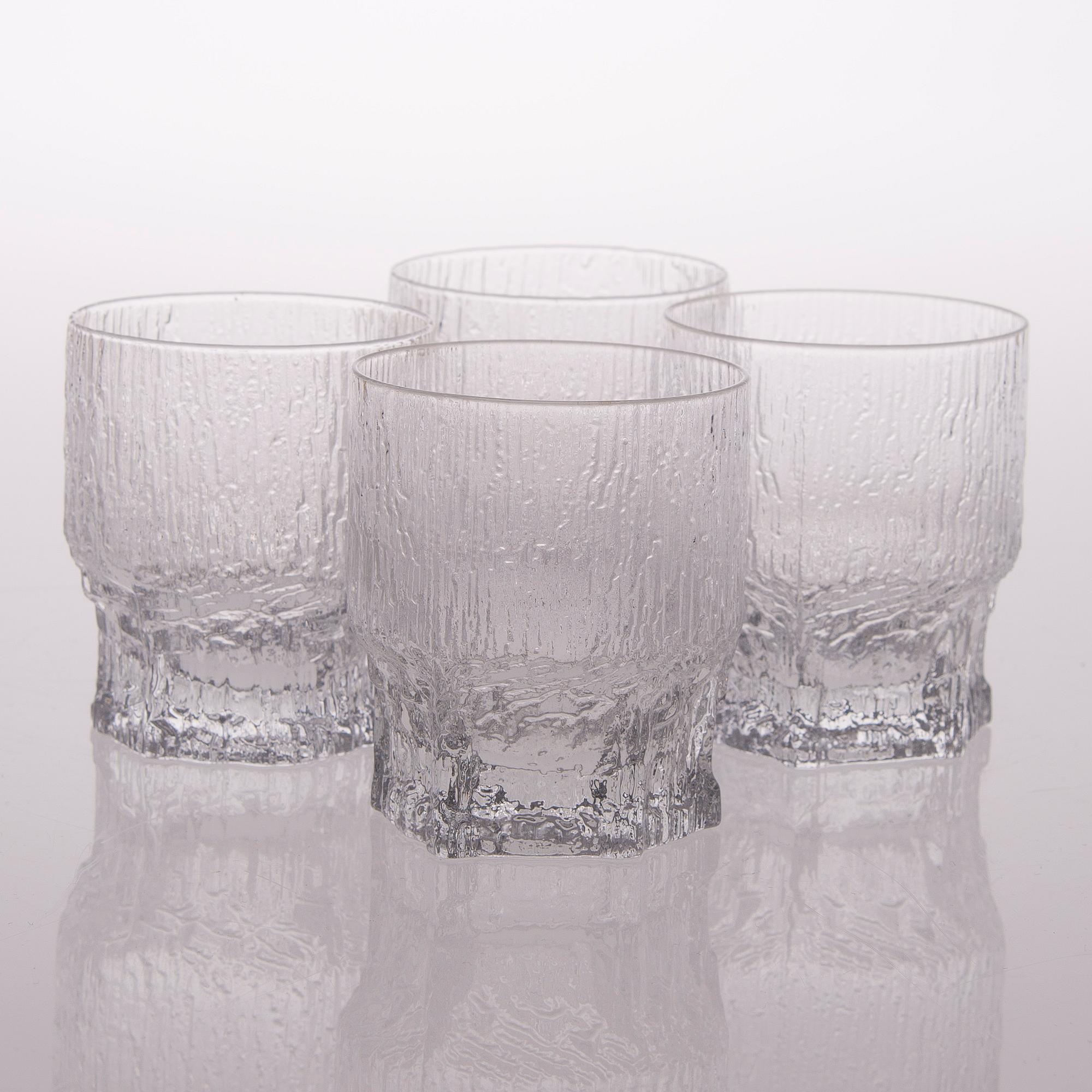 A Set of 20 Aslak Glasses by Iittala 1970-88.