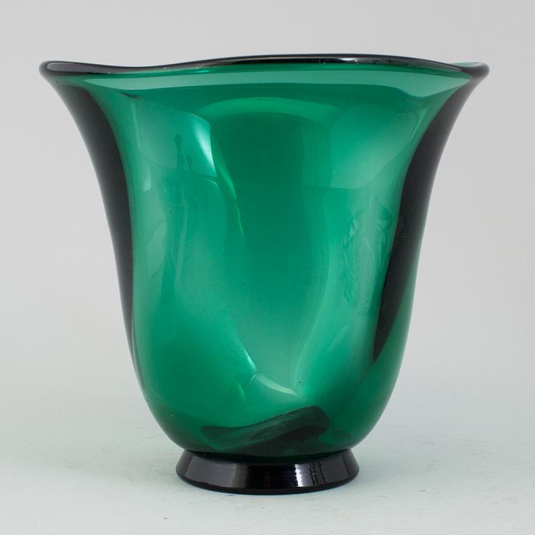 SIMON GATE, a 1930s glass vase for Orrefors, Sweden.