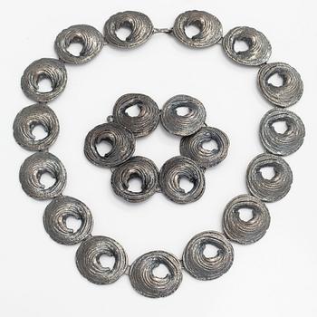 Helky Juvonen, collier och armband, silver, Westerback, Helsingfors 1971.