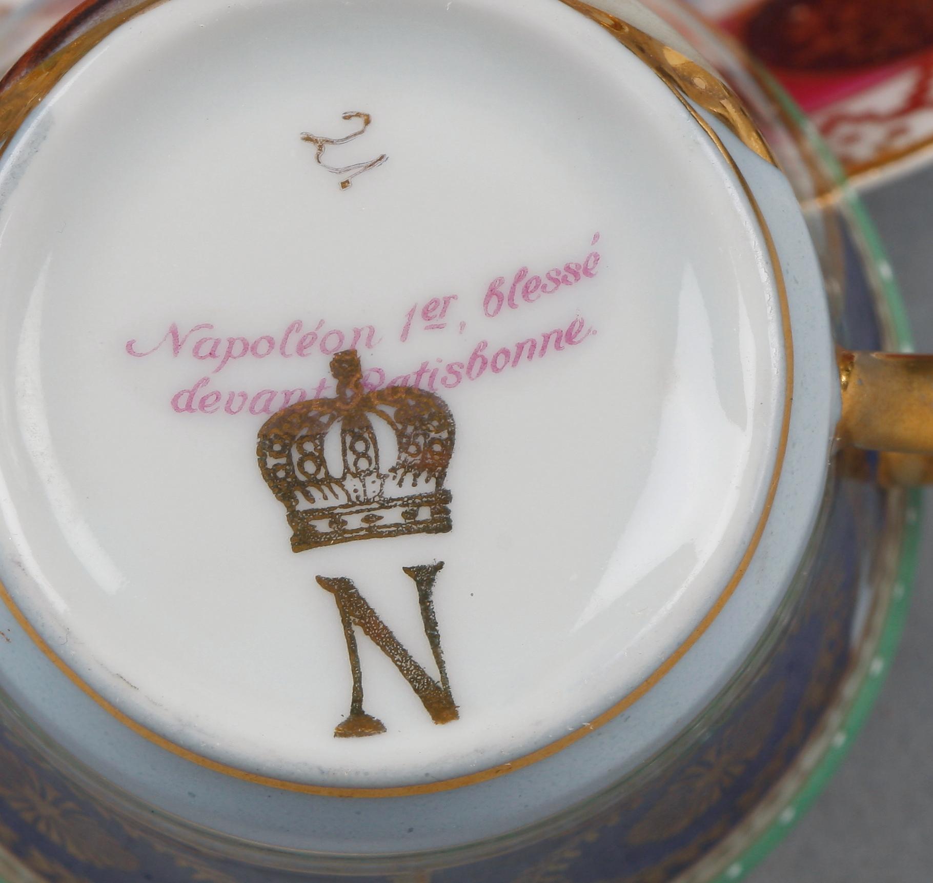 MOCCAKOPPAR MED FAT, 12 st, porslin, bl a Limoges, 1900-tal.