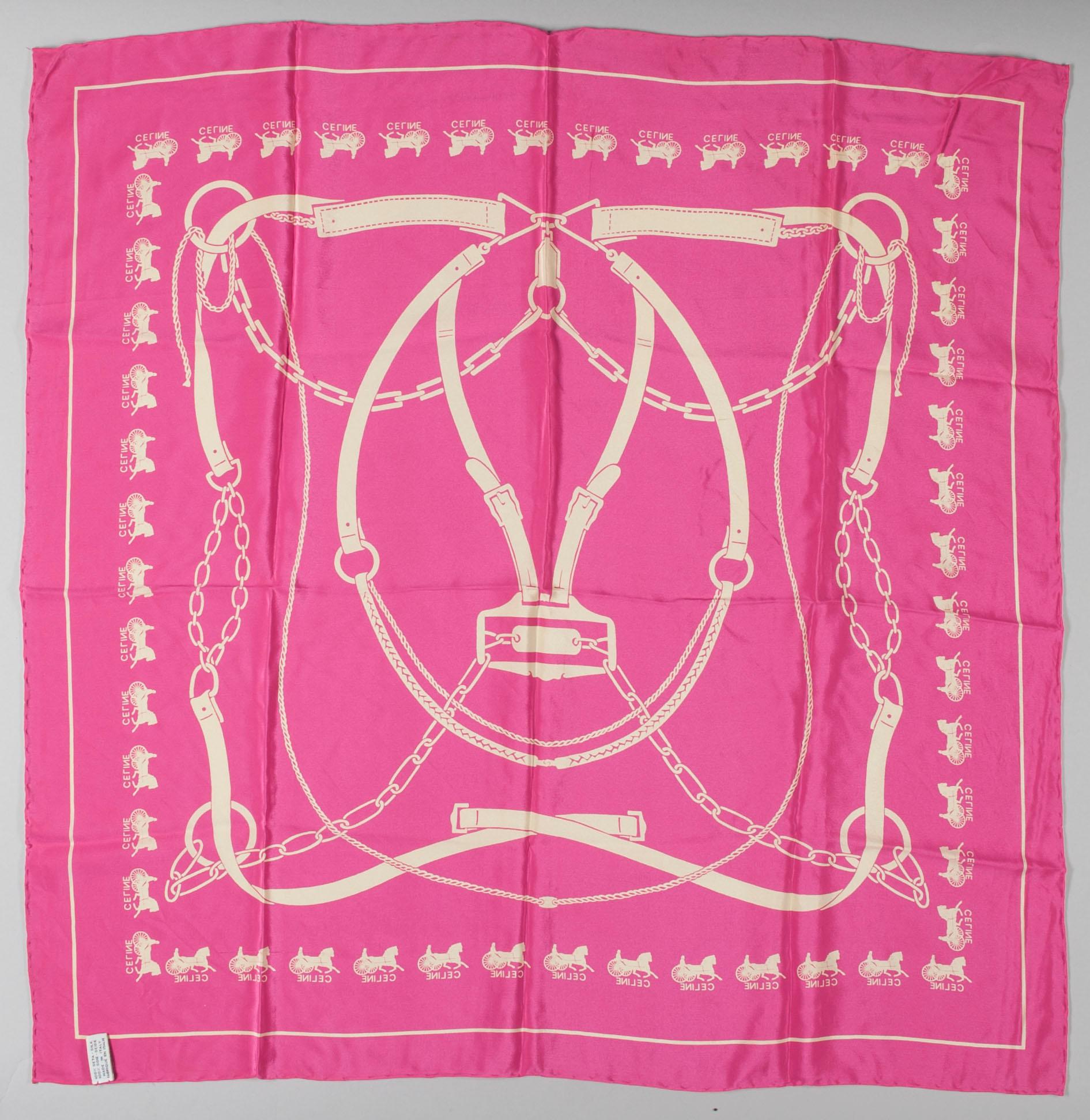 SCARF, Celine.
