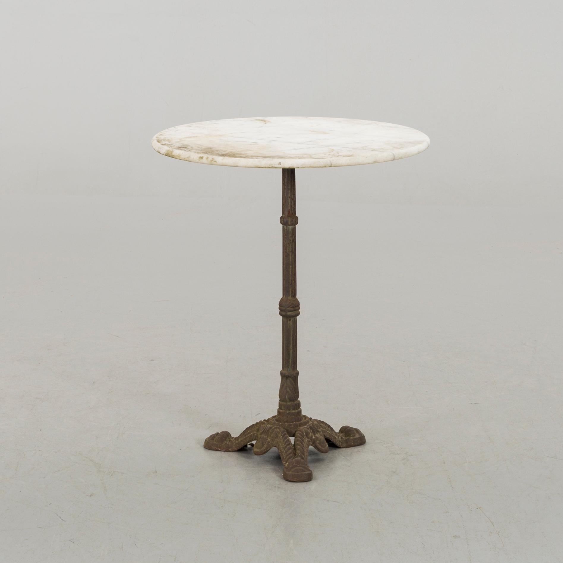 A garden table, late 20th century,