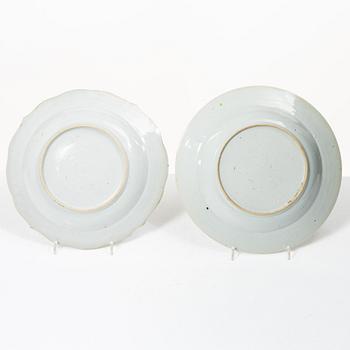 17 Famille Rose export porcelain plates, China, Qianlong (1736-95).