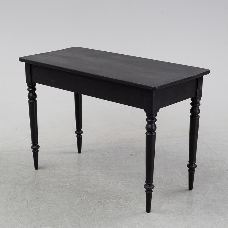A painted writing desk, end of the 19th Century.