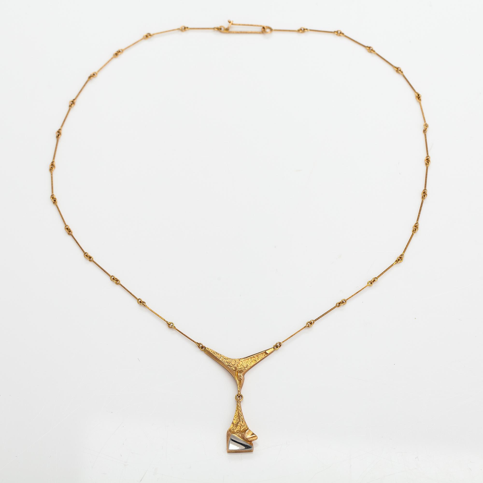 Björn Weckström, "Stockmann's jubilee jewellery", a 14K gold and platinum necklace. Lapponia 1987.