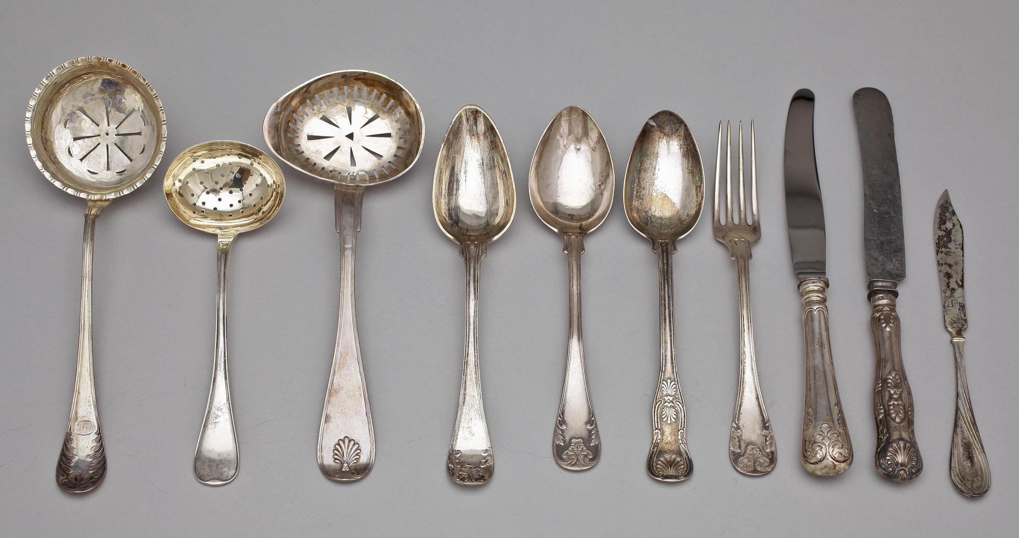 PARTI BESTICK, silver, flertal tillverkare, mest Sverige, 1800-1900-tal. Tot vikt ca 750 gram.