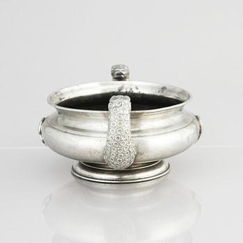 Anna Petrus, & Estrid Ericson, a pewter bowl with handles, Svenskt Tenn, Stockholm 1927.