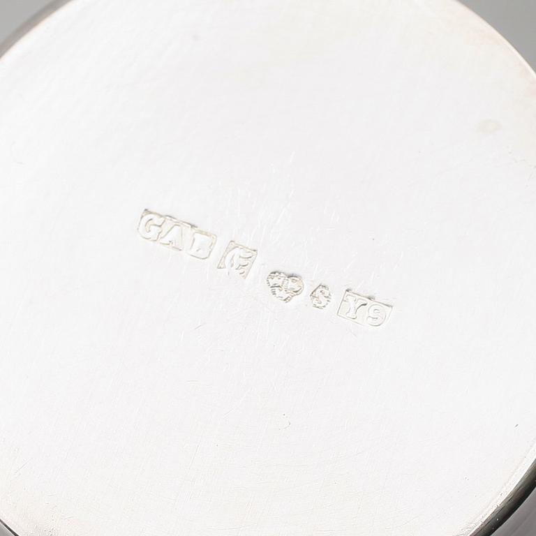 SUPKOPPAR, 10 st, silver, olika modeller, bla GAB Stockholm 1949. Total vikt 270 g.