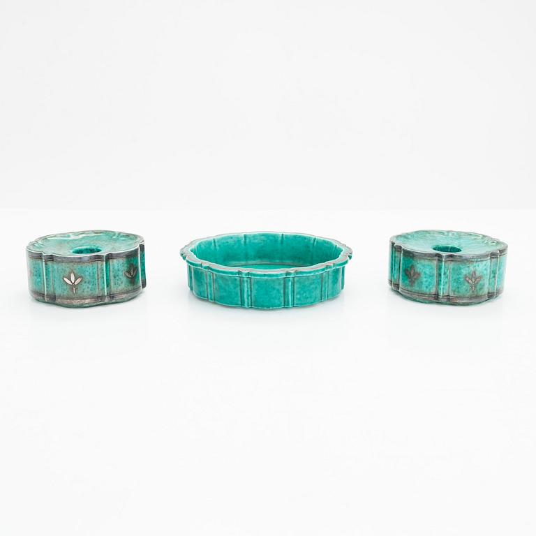 Wilhelm Kåge, ljusstakar, ett par, samt skål, "Argenta", Gustavsberg.