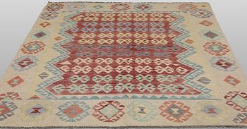 Matta, Kelim, ca 238 x 178 cm.