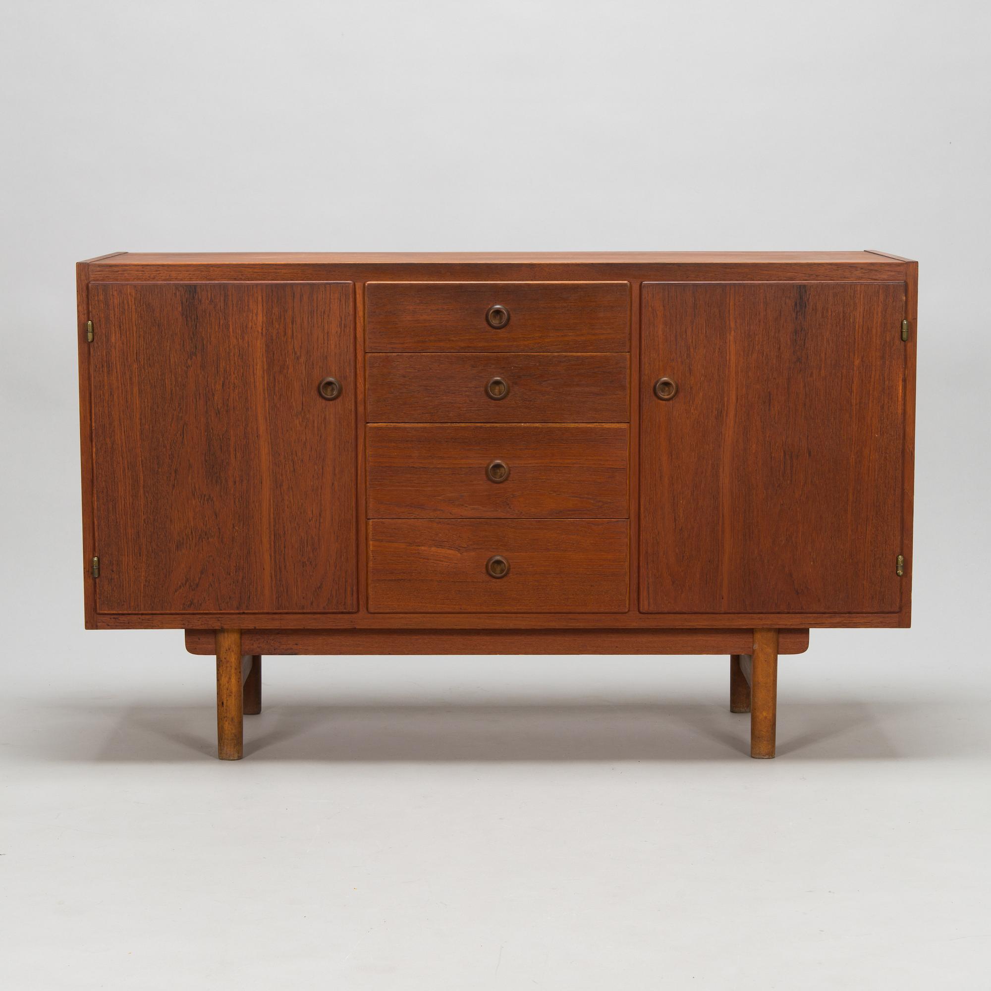 Olof Ottelin, A 1960s sideboard "Beta-series", Oy Stockmann Ab, Keravan puusepäntehdas, Finland.