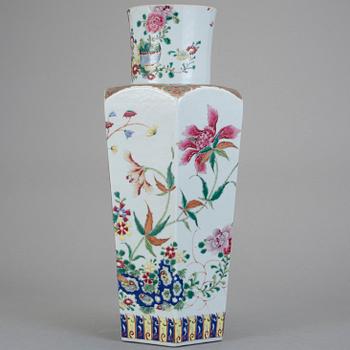 VAS, porslin, Kina, 1800-tal.